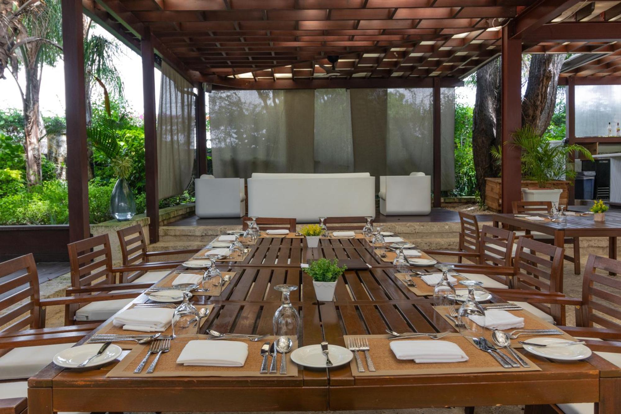 Sweetfield Manor Hotell Bridgetown Eksteriør bilde